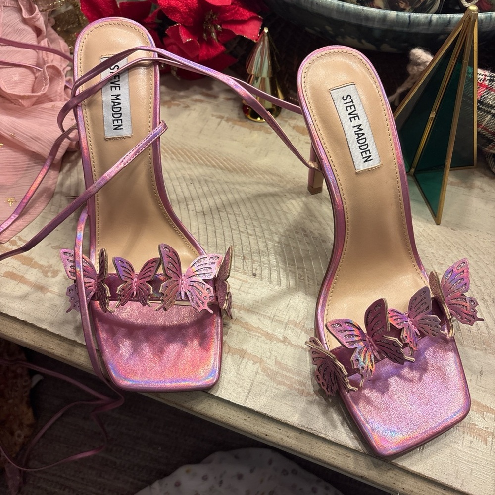 Steve Madden Iridescent Pink Butterfly Heels - Picture 1 of 3